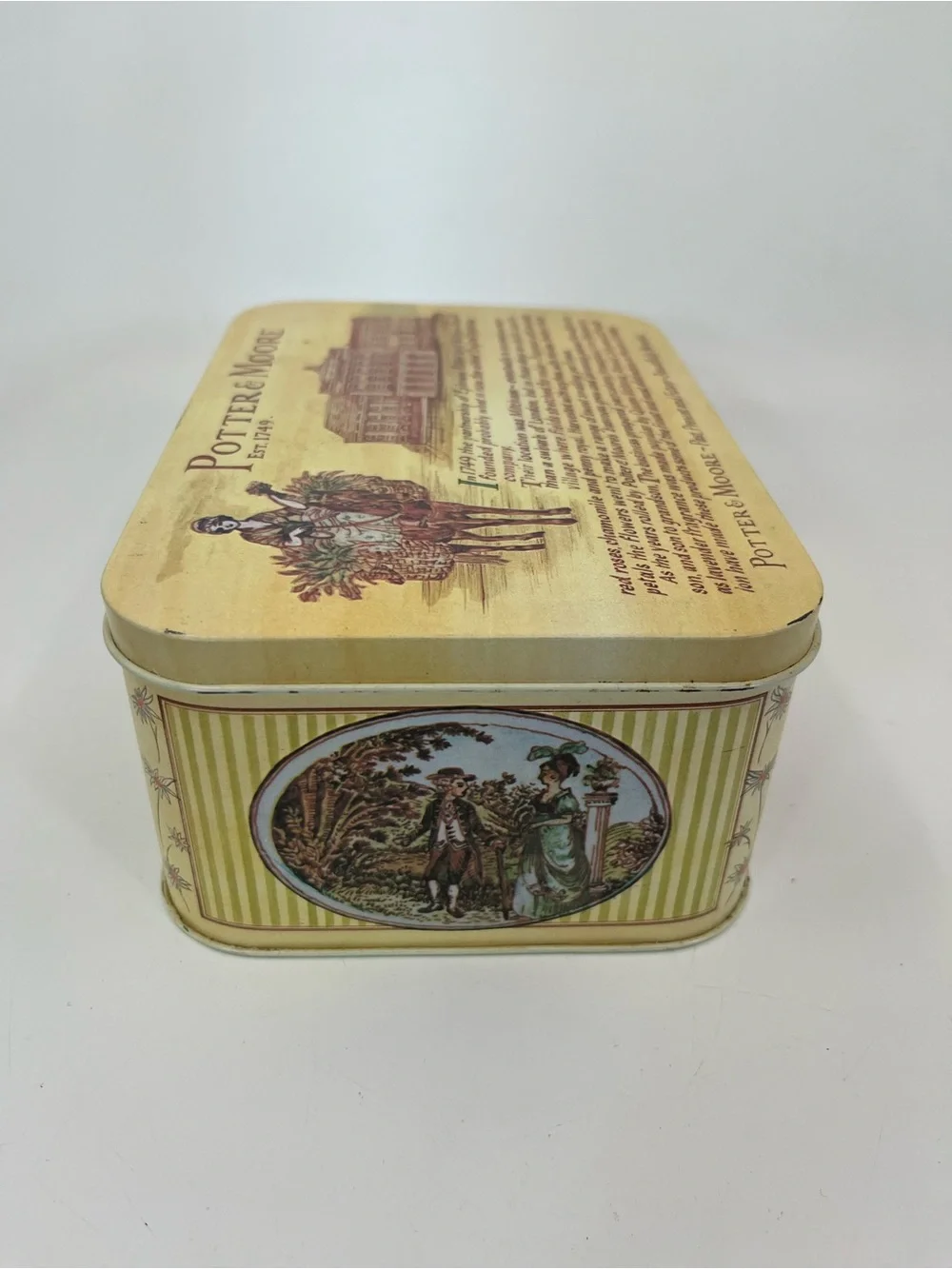 Potter & Moore 12 Assorted Fine Soaps in Decorative Hinged Tin - Complete